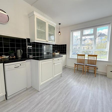 Bournemouth 3 Bedroom - Parking Buitenkant foto