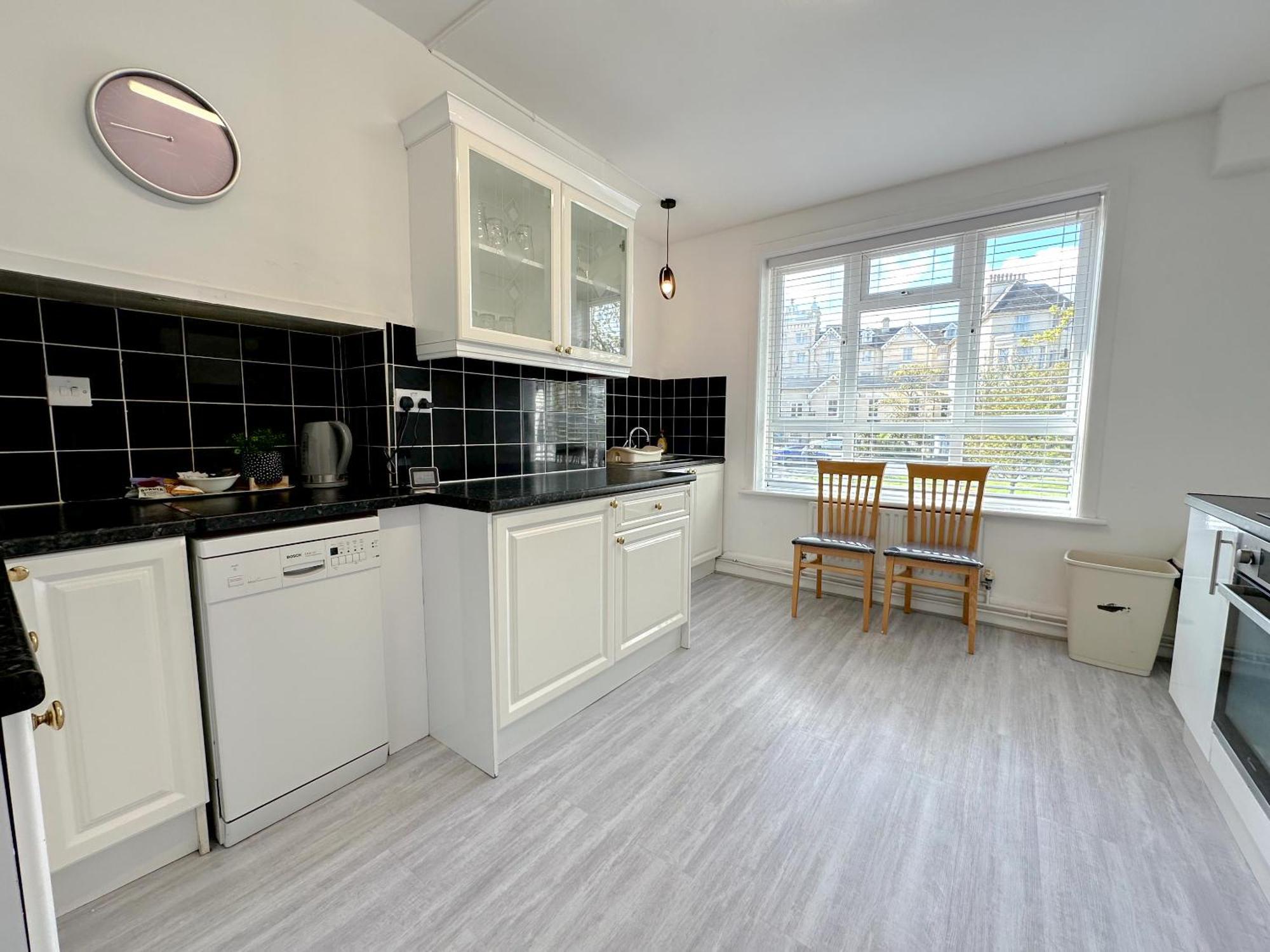 Bournemouth 3 Bedroom - Parking Buitenkant foto