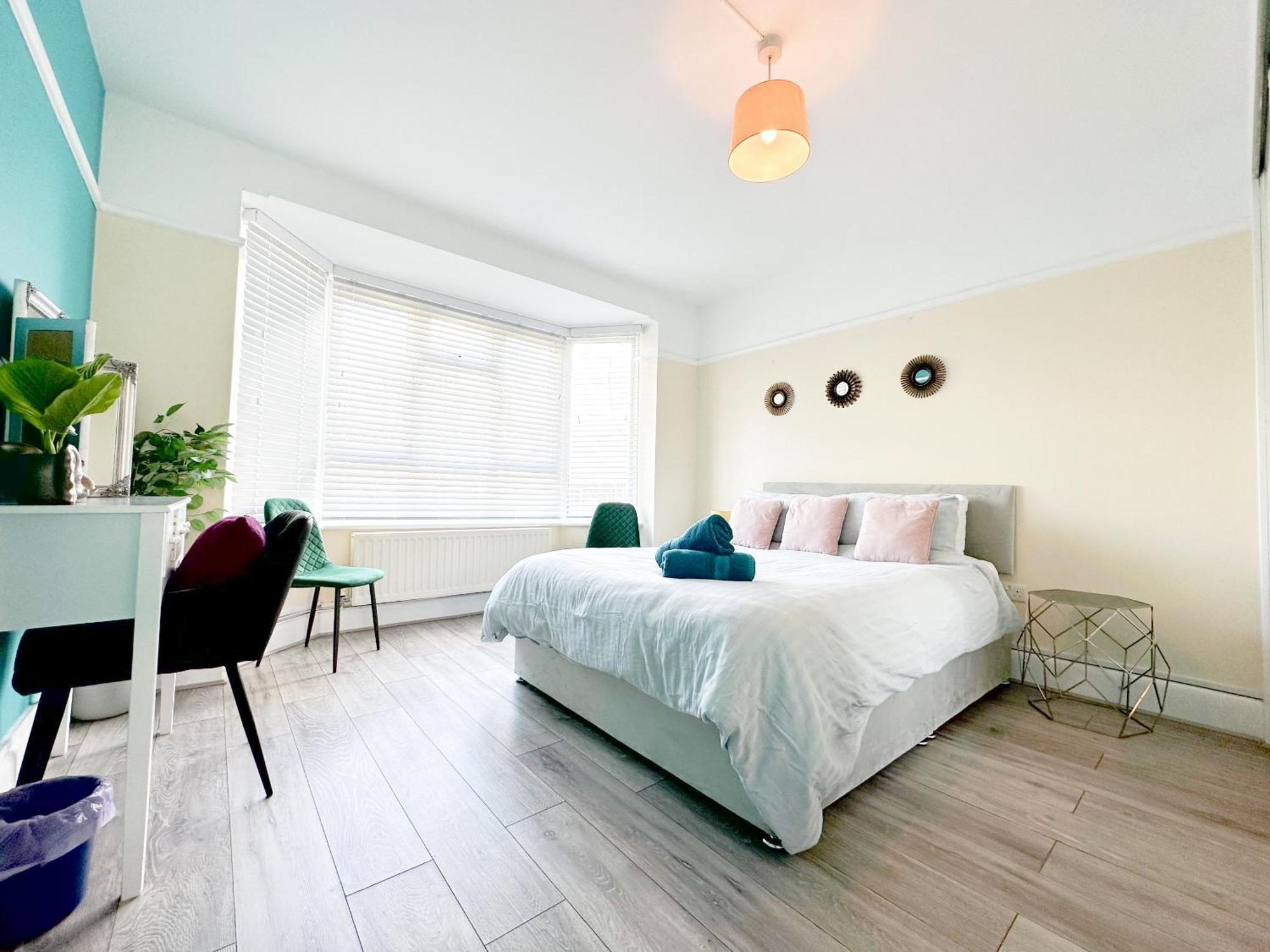Bournemouth 3 Bedroom - Parking Buitenkant foto